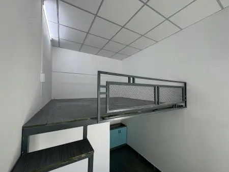 ️Trống Lại Phòng Dá Chỉ 2Tr8 Suốt Hđ️