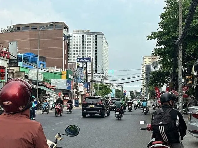 Nhà Mtkd 5 Lầu Ngang 5.5M 176M2 Ngay Vincom Nguyễn Xí Kd Đỉnh 34.9 Tỷ