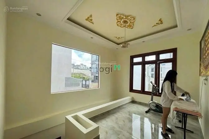 Bán Biệt Thự Đường Nguyễn Hữu Cầu, Gần Chợ Thái Phiên Thành Phố Đà Lạt