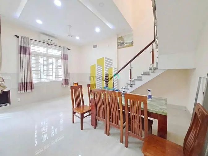 Villa Nhỏ Khu Trần Não 250M2 - Giá Chỉ 23 Triệu - 4 Phòng