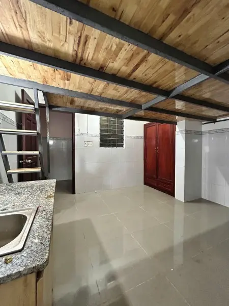 Nhanh Tay Thì Còn Chậm Tay Vẫn Còn - Trường Chinh, Q12