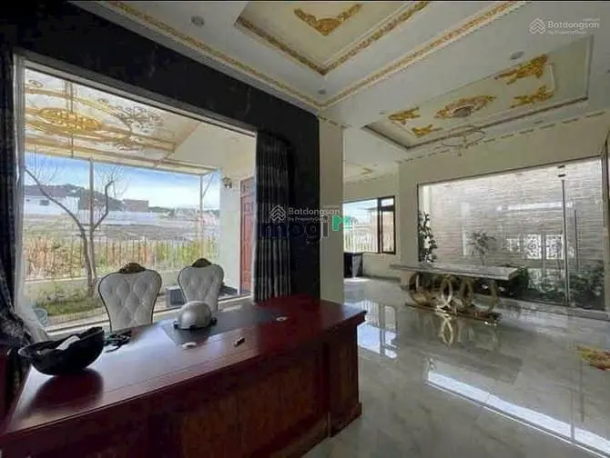 Bán Biệt Thự Đường Nguyễn Hữu Cầu, Gần Chợ Thái Phiên Thành Phố Đà Lạt