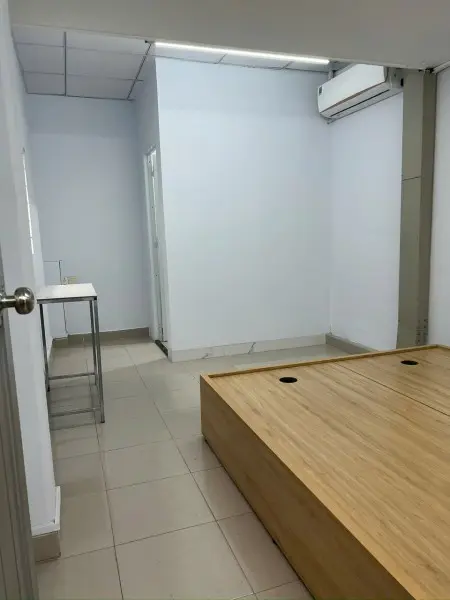 Phòng Trọ Mặt Tiền Trung Tâm Quận 3 ( Cư Xá Đô Thành) - 4,5 Triệu