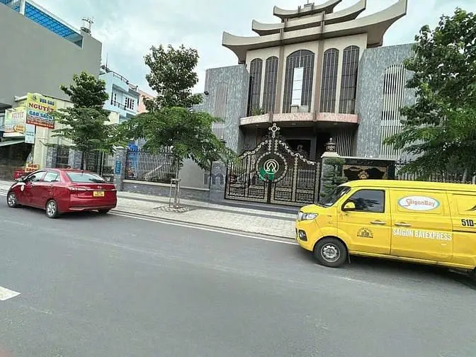 Bán Lô Đất Hxh Trần Bá Giao Ngang 12M 306M2 Tiện Xây Chdv+ Hầm 32 Tỷ.