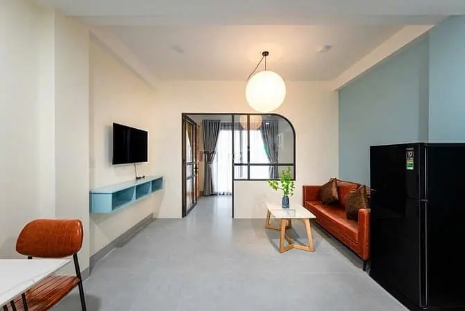 Căn Hộ Luxury _ View Kính, Ban Công _ Ngay Tô Ký, Công Viên Phần Mềm