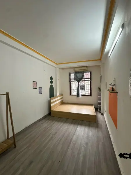 Cho Thuê Căn Hộ Tại Mặt Đường Số 395 Thụy Khuê Đủ Nội Thất, Điều Hòa, Máy Giặt, Wifi Miễn Phí.