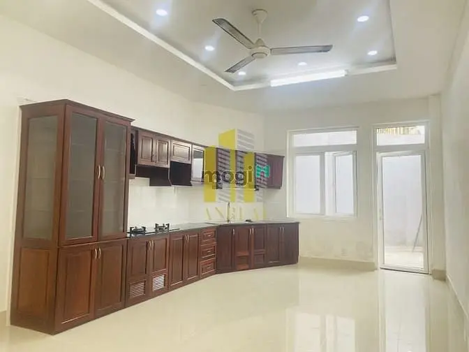 Cho Thuê Nhà Thảo Điền 2 Lầu Sân Xe Hơi - Giá 25 Triệu