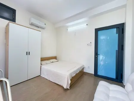 Cho Thuê Phòng Ban Công Phú Nhuận Gần Phan Xích Long, Full Nội Thất