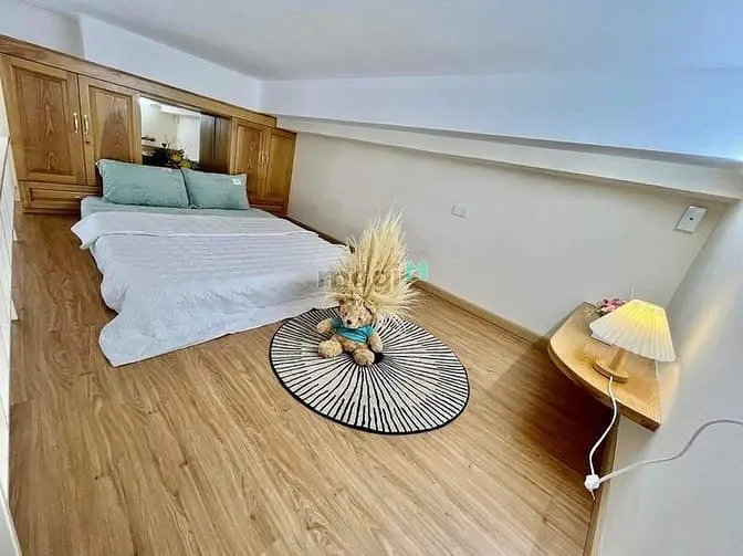 Căn Hộ Tiện Nghi - Full Nội Thất - Ban Công Ngay Trường Chinh - Pvh