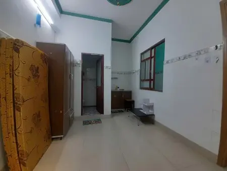 Phòng Full Nội Thất - Giá Rẻ 2.7Tr - Hẻm 484 Trường Chinh