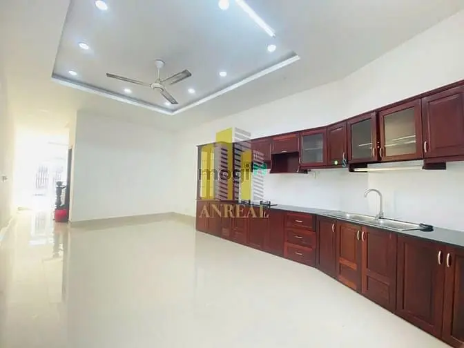 Cho Thuê Nhà Thảo Điền 2 Lầu Sân Xe Hơi - Giá 25 Triệu