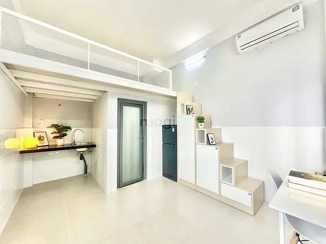 Phòng Gác Lửng Thoáng, Mới Xây Gần Đại Học Ngoại Thương