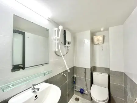 Gác Lửng Cửa Sổ Trời, Full Nội Thất Ngay Chợ Hoàng Hoa Thám