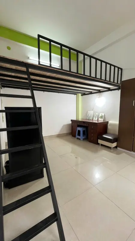 Phòng Trọ Gác Cao - Ban Công - Có Máy Lạnh - Gần Công Viên Phân Mềm - Giao Thông Vận Tải
