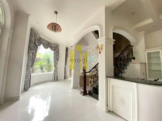 Cho Thuê Villa Trần Não Hiện Đại Sân Vườn - View Landmark