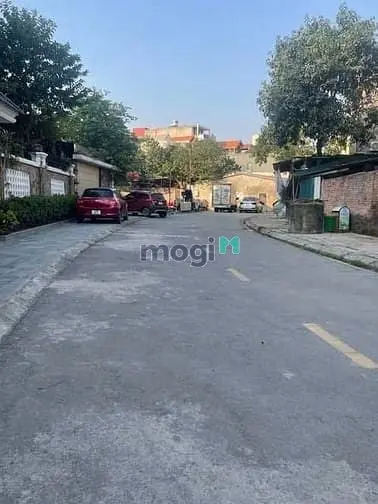 Cần Bán Gấp Biệt Thự Thành Phố Giao Lưu - Thang Máy