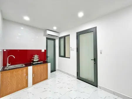 Phòng Đẹp Mới Ngay Gần Âu Cơ Lạc Long Quân