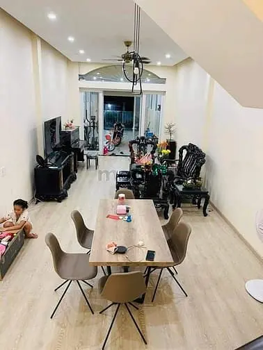 Nhà Phố Tân Sơn Tiện Xây Chdv 125M2 Ngang 4.2M Hxt Gần Trường 11.9 Tỷ