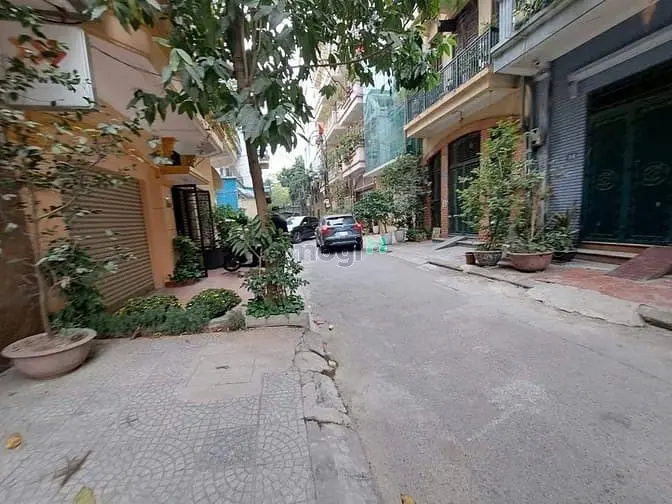 Bán Gấp Nhà Phố Hoàng Cầu Dt60M2,Phân Lô,Ô Tô Tránh,7 Tầng Thang Máy