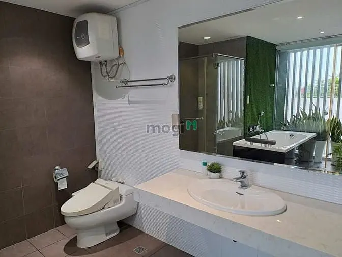 Cho Thuê Căn Hộ Garden Court 1 - Khu Kênh Đào Phú Mỹ Hưng 128M2