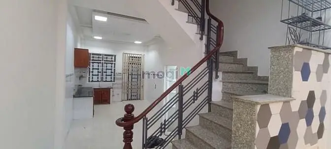 Cho Thuê Căn Nhà 1 Trệt 2 Lầu Hẻm Xe Hơi Đường Nguyễn Văn Thương (D1)