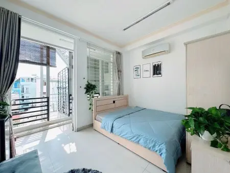 Cho Thuê Phòng Full Nội Thất, Bancon Thoáng - Gần Chợ Bà Chiễu, Phan Xích Long Giáp Q1