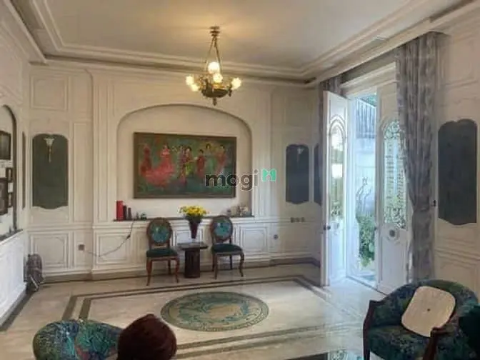 Cần Bán Gấp Biệt Thự Thành Phố Giao Lưu - Thang Máy