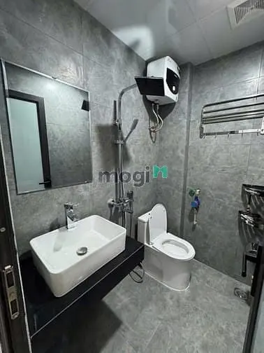 Nhà 7T Thang Máy Vị Trí Đẹp Sát Mp Trong Khu P/Lô Ngọc Hà Ngõ 3M