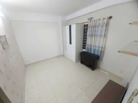 Chung Cư An Dương Vương Thang Bộ), P8, Q5: 76M2, 2P Ngủ, Nt Giá 9Tr/