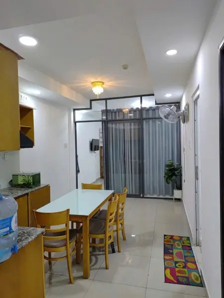 Căn 2P Ngủ C/C 10A Trần Nhật Duật Rộng 68M2, Ntcb, Giá 11,5Tr/Th