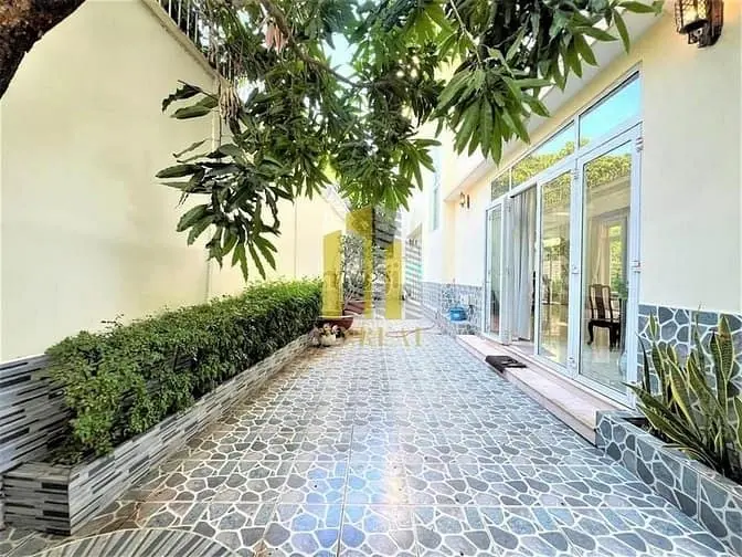 Biệt Thự Trần Não 340M2 Sân Vườn Rộng - Đầy Đủ Nội Thất