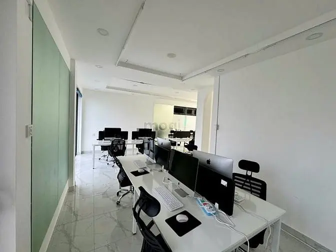 Toà Vp Trần Não 10X16M Trống Suốt Có Thang Máy Giá 100Tr