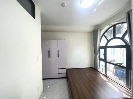 Căn Hộ Ban Công Ngay Ngã Tư Thủ Đức