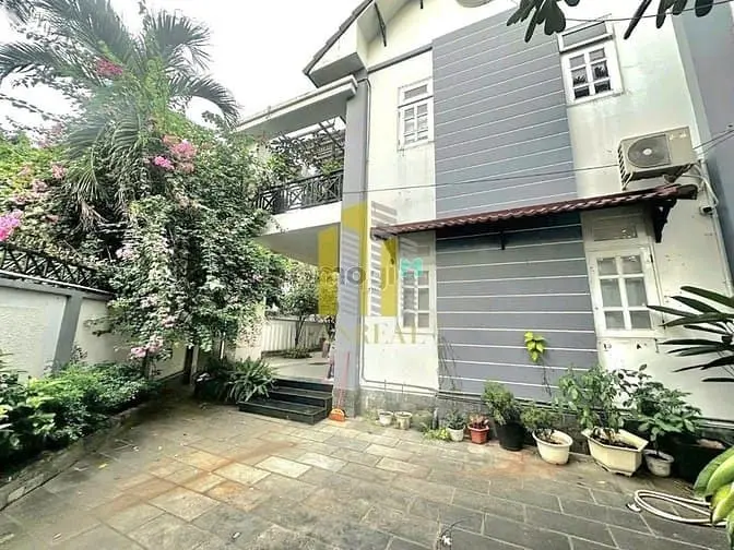 Villa Góc 2 Mặt Tiền Đường Trần Não 300M2 - Giá 75 Triệu