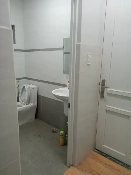 Tìm Bạn Nam Ở Ghép Trong Phòng Trọ Sạch Sẽ, Thoáng Mát Ngay Tám Danh, Quận 8. Lh: 0901824957