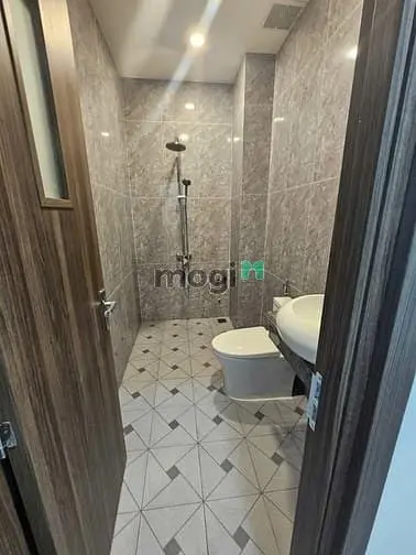 Bán Nhà 3 Lầu Hẻm 1 Xẹt Đường Hoàng Hữu Nam,P Long Thạnh Mỹ ,Q9