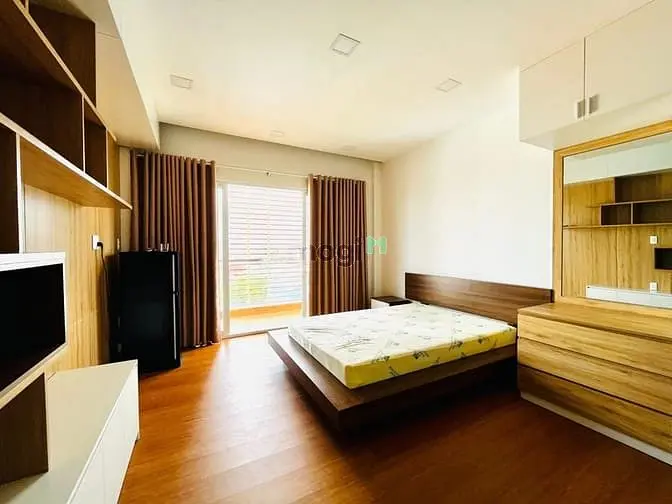 📌 Ngay Emart Phan Huy Ích - Căn Hộ Mới 100% - Ban Công Full Nội Thất