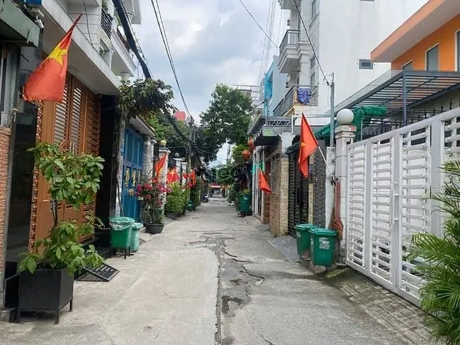 Bán Nhà 3 Tầng - Hẻm Oto Tân Thới Nhất - Gần Cầu Tham Lương - 5,8 Tỷ