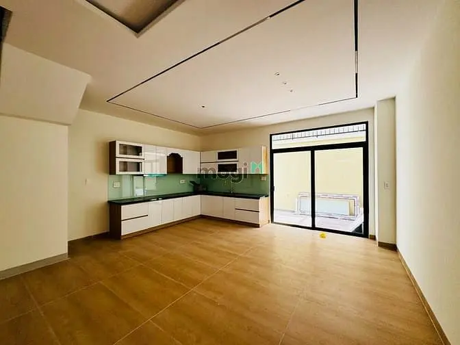 Nhà Nội Thất Cơ Bản Verosa Khang Điền - 4 Tầng - 4Pn 5Wc - All New