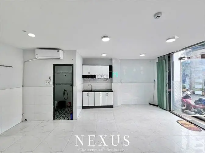 Nằm Ngay Chợ Vải Phú Thọ Hòa Phù Hợp Làm Spa, Nail, Văn Phòng, Tạp Hoá