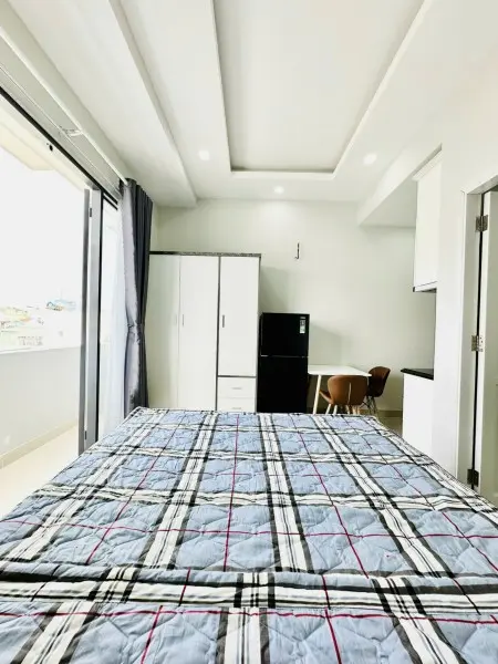 Trọ Bình Thạnh Gần Ngã Tư Hàng Xanh, Q3, Q1. Studio 36M2 Full Nội Thất Ban Công Lớn - Bạch Đằng