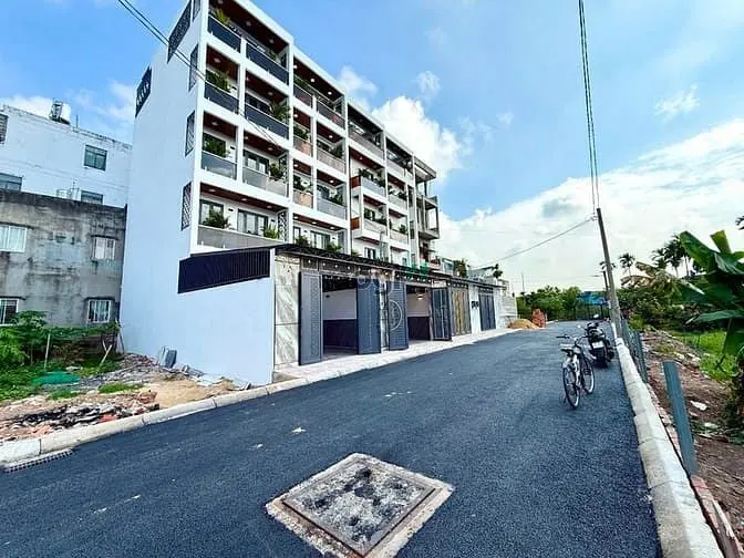 Nhà Kế Bên Cụm Trường Học Đường Tl 37, Dt:5X19M, Trệt, 4Lầu, 4Pn, Gara