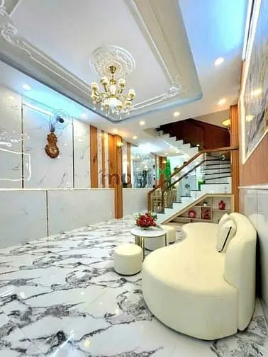 Nhà Đẹp Giá Rẻ- Sát Mặt Tiền Htp Giá Rẻ - Shr