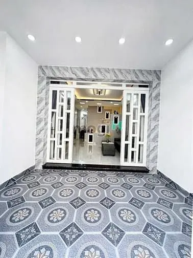 Nhà Mới Dọn Vào Ở Ngay-Hxh- Full Nội Thất- Shr