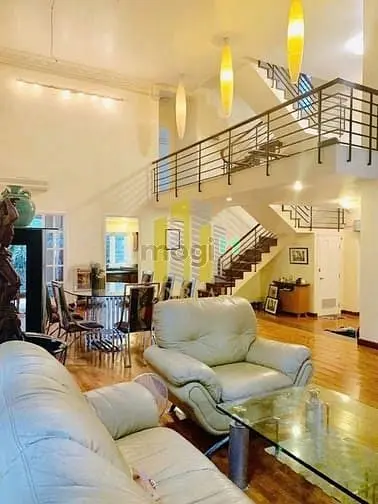 Cho Thuê Villa Đủ Nội Thất Đường Thảo Điền - Khu An Ninh Giá 3500 Usd