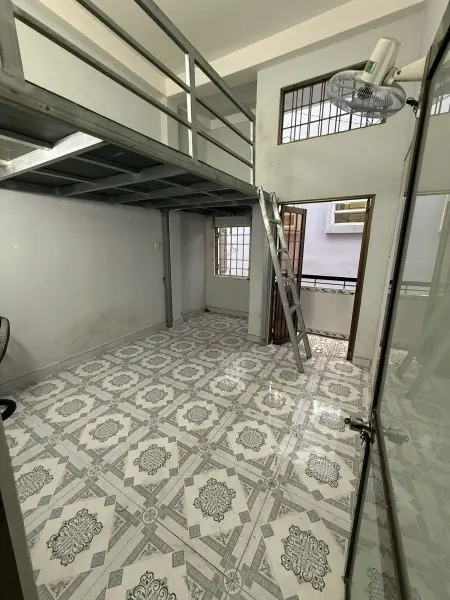 Phòng Ban Công – Gác Lửng Thoáng Mát | Bình Thạnh | 3,5 Triệu