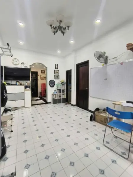 Chung Cư Phú Thọ, Nguyễn Thị Nhỏ, Q11: Lầu 1 Thang Bộ, 8,5Tr, 2Pn, Nhà Mới