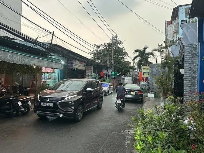 Bán Gấp Nhà Hẻm 256 Phan Huy Ích Ngang 6M 198M2 4Lầu Gần Emart 20.9Tỷ