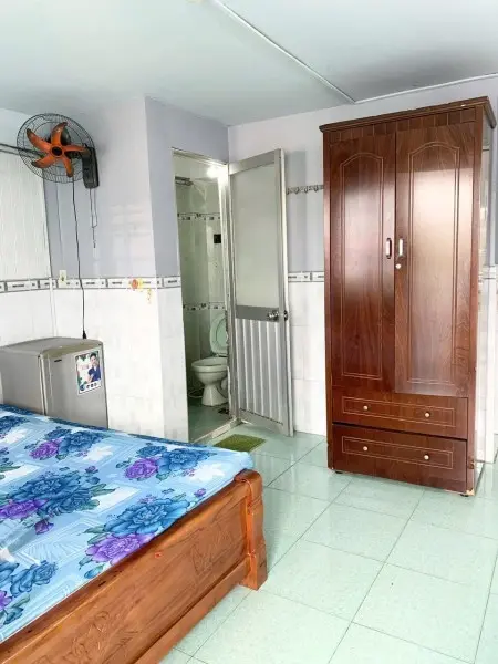 Cho Thuê Phòng Trọ Có Ban Công Thoáng Mát, Full Nội Thất, Chỉ 3Tr2