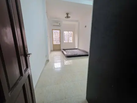 Cho Nhà Riêng Khu Bàn Cờ 1 Trệt, 3 Lầu, 6P Ngủ, 4Wc, Giá 18Tr/Th